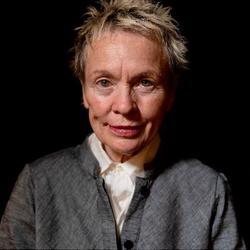 An image of Laurie Anderson.
