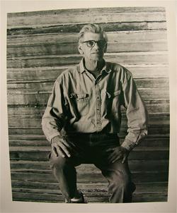 Photo of Thornton Willis in front of "The Ceremony"